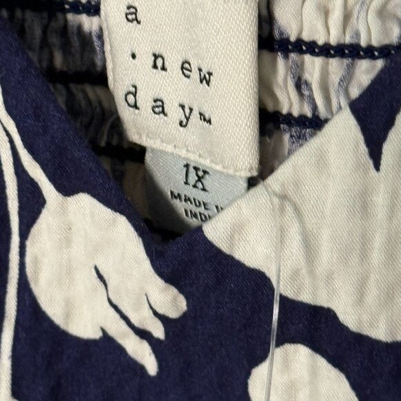 A New Day Navy/White Maxi Sun Dress w/Pockets Adjustable Straps Elastic Back 1X - Picture 7 of 9